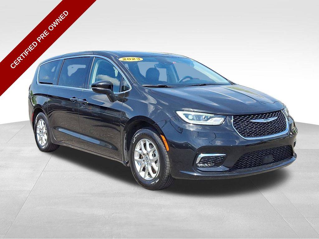 2023 Chrysler Pacifica Touring L — Minivan — 58,922 mi — Lumberton, NJ