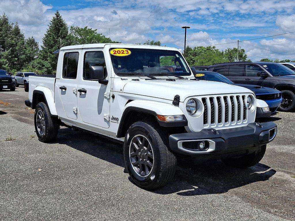 2023 Jeep Gladiator Overland — Pickup Truck — 45,073 mi — Lumberton, NJ