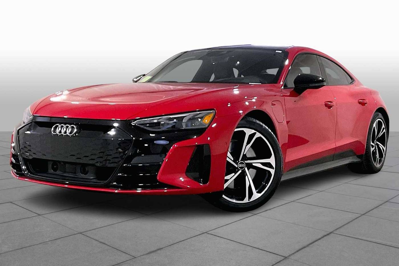 2022 Audi e-tron GT Prestige — Sedan — 19,410 mi — Norwood, MA