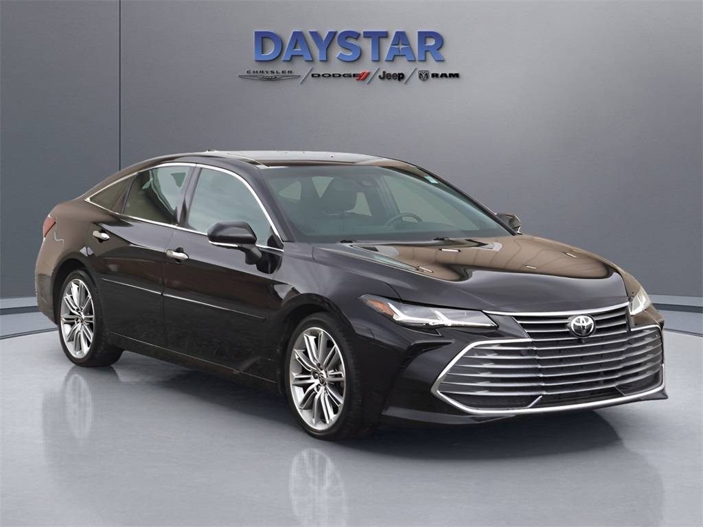 2021 Toyota Avalon Limited — Sedan — 63,333 mi — Malvern, OH