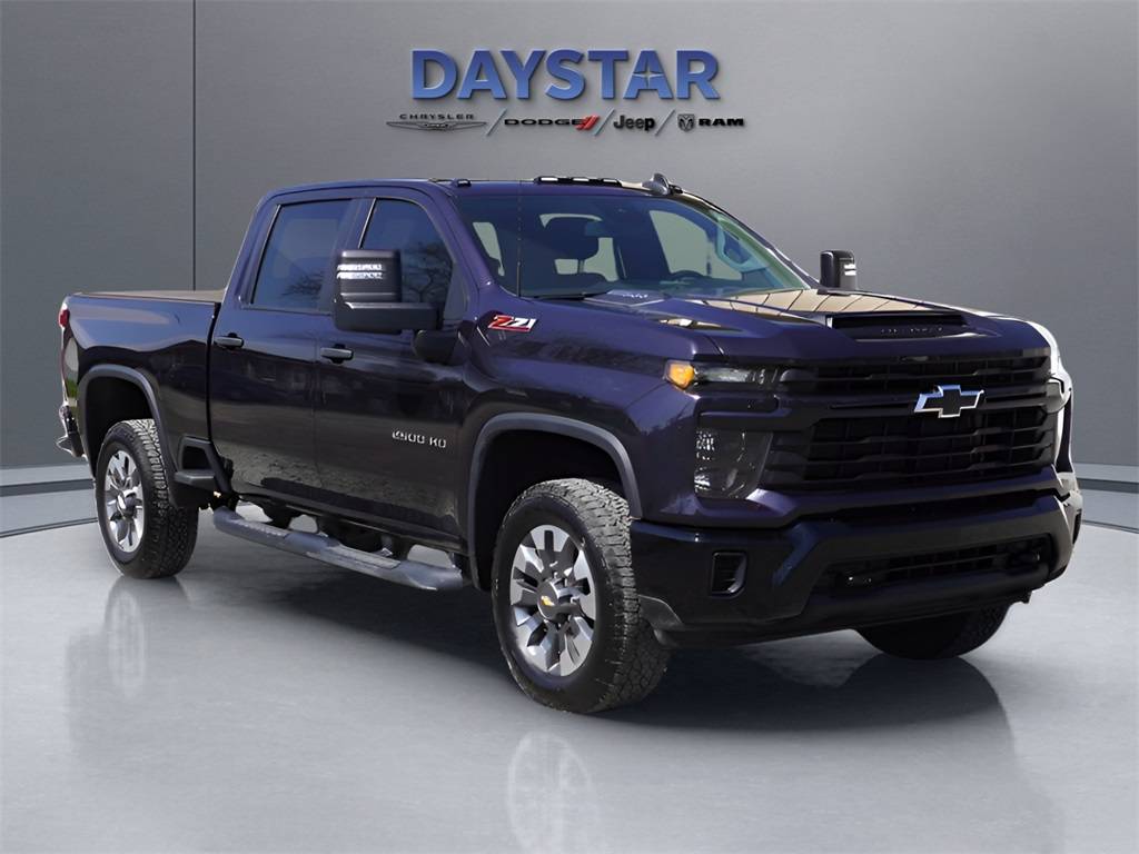 2024 Chevrolet Silverado 2500HD Custom — Pickup Truck — 14,347 mi — Malvern, OH