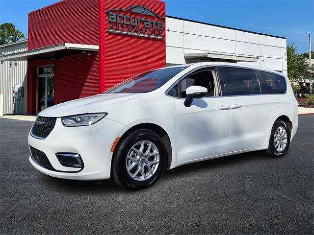 2023 Chrysler Pacifica Touring L — Minivan — 62,833 mi — Jacksonville, FL