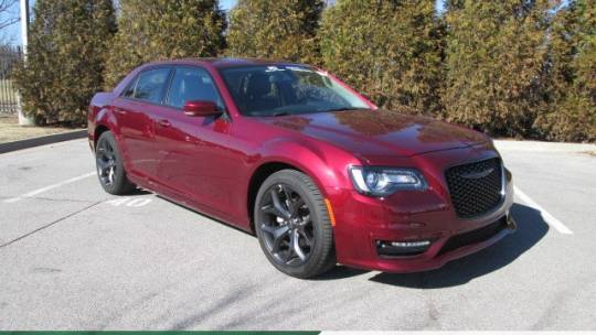 2023 Chrysler 300 Touring L — Sedan — 6,902 mi — Bentonville, AR