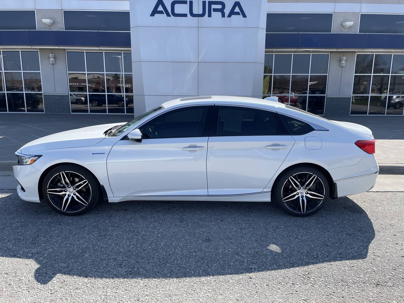 2022 Honda Accord Hybrid Touring — Sedan — 17,313 mi — Omaha, NE