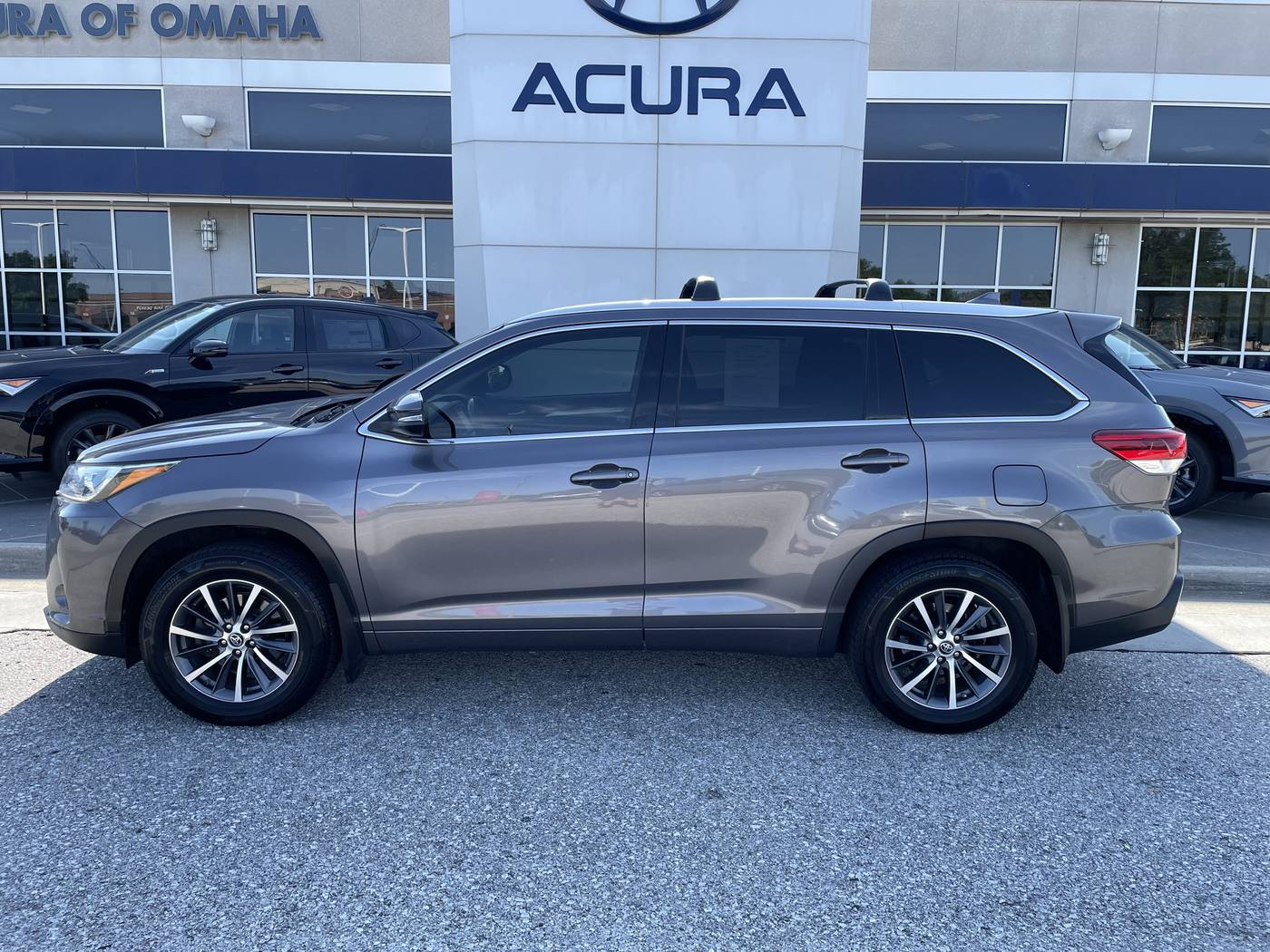 2017 Toyota Highlander XLE — SUV — 90,803 mi — Omaha, NE