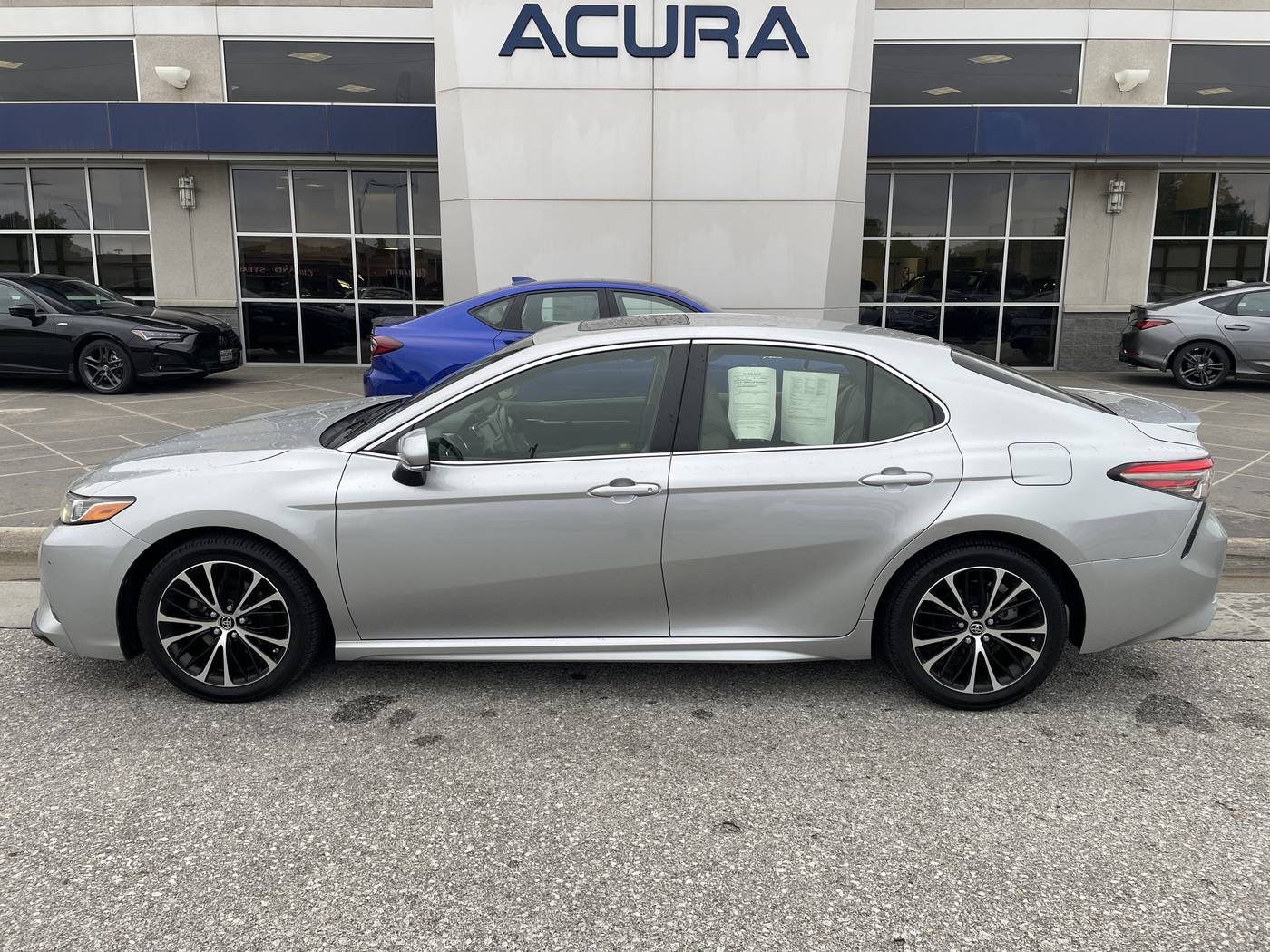 2018 Toyota Camry L — Sedan — 64,303 mi — Omaha, NE
