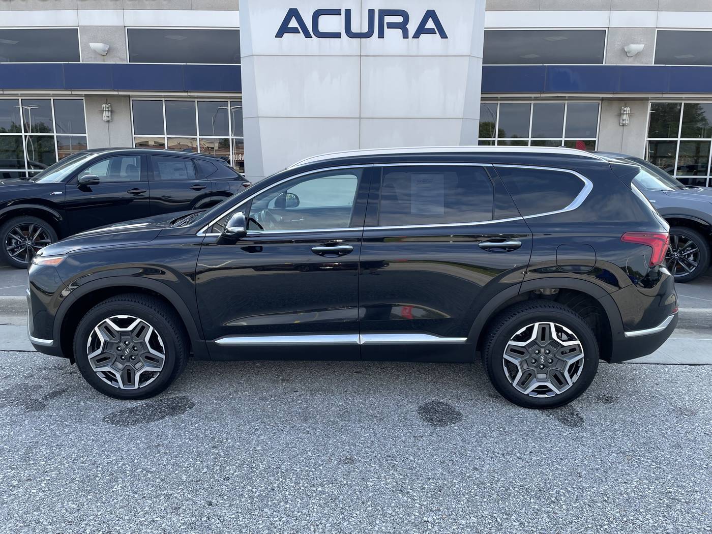 2023 Hyundai Santa Fe Limited — SUV — 61,833 mi — Omaha, NE