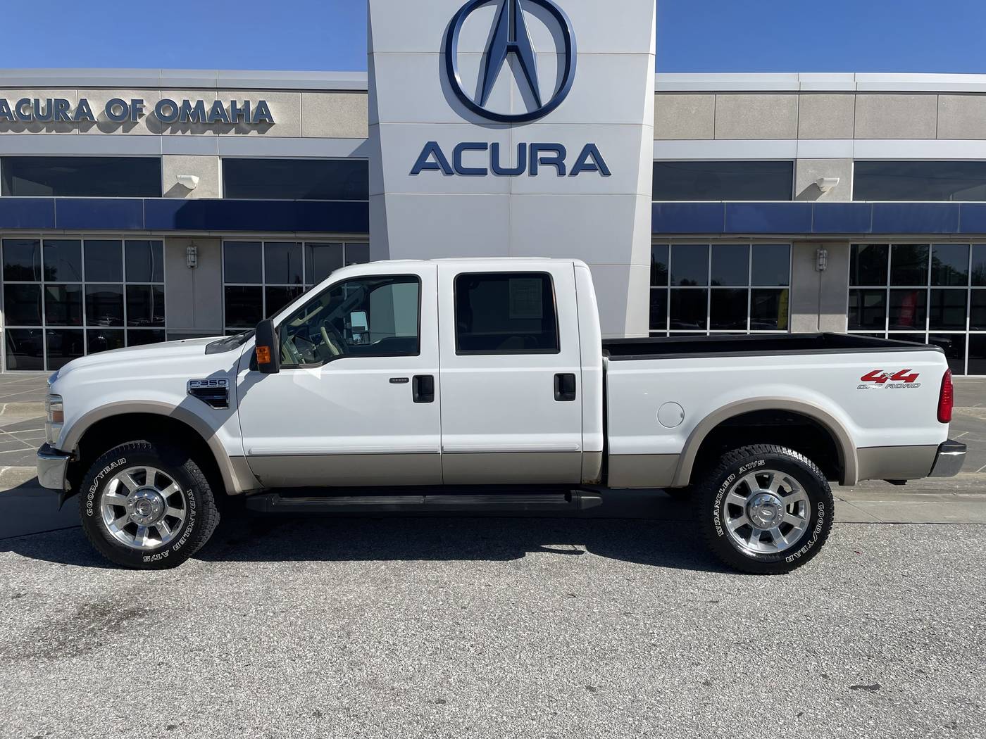 2009 Ford Super Duty F-350 XL — Pickup Truck — 156,100 mi — Omaha, NE