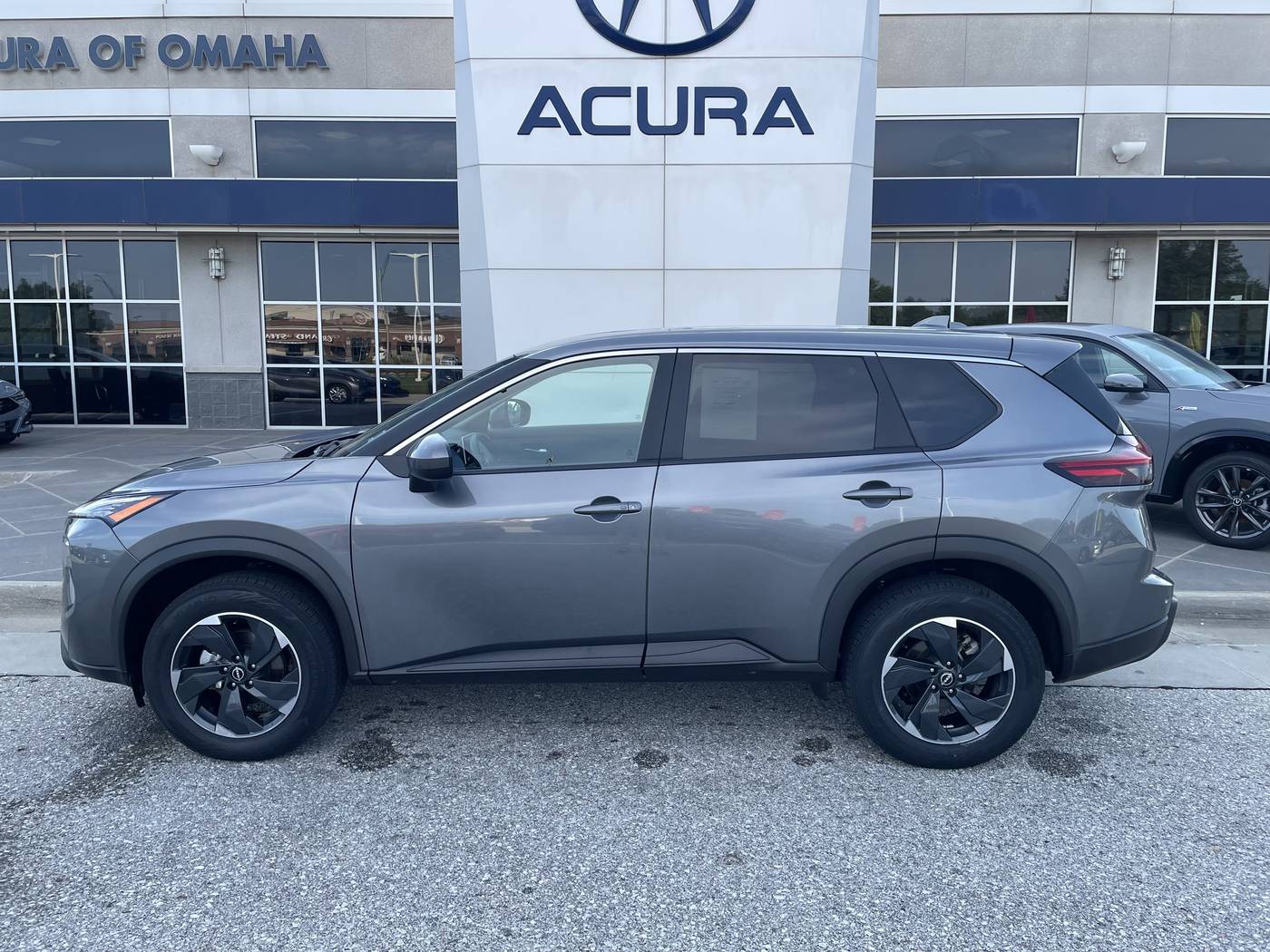 2024 Nissan Rogue SV — SUV — 28,713 mi — Omaha, NE