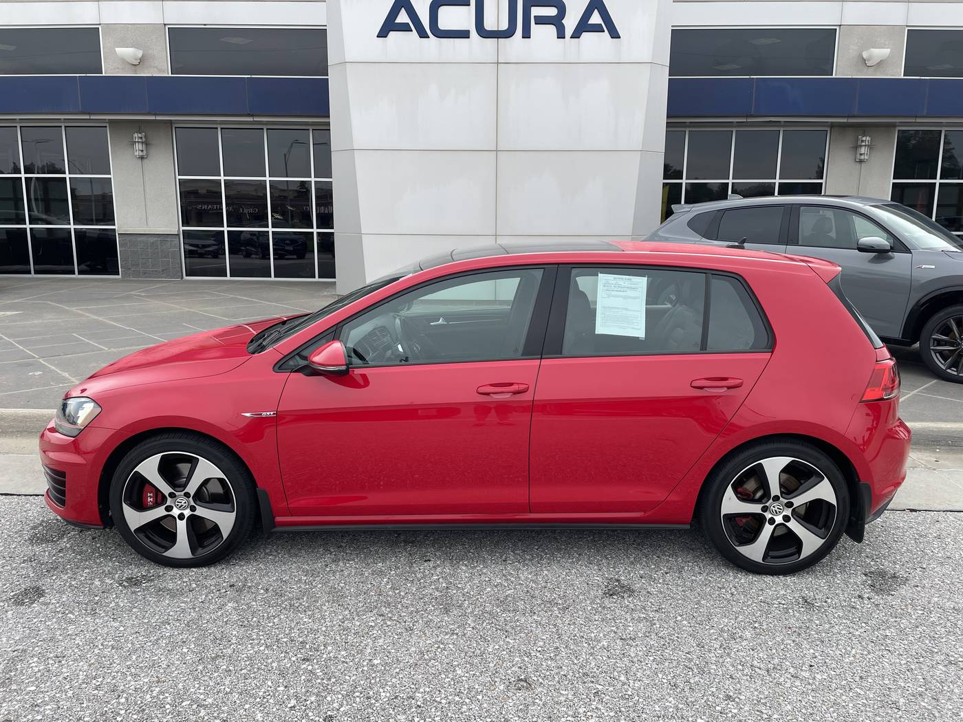 2016 Volkswagen Golf GTI S — Hatchback — 26,173 mi — Omaha, NE