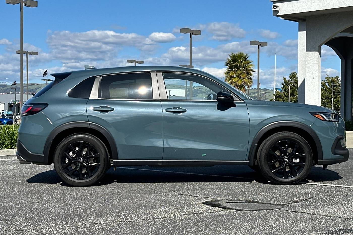Thumbnail 3