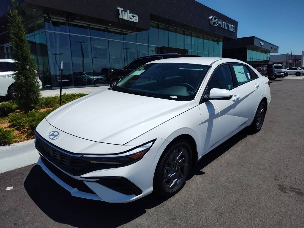 2025 Hyundai Elantra SEL Sport — Sedan — 8,995 mi — Tulsa, OK