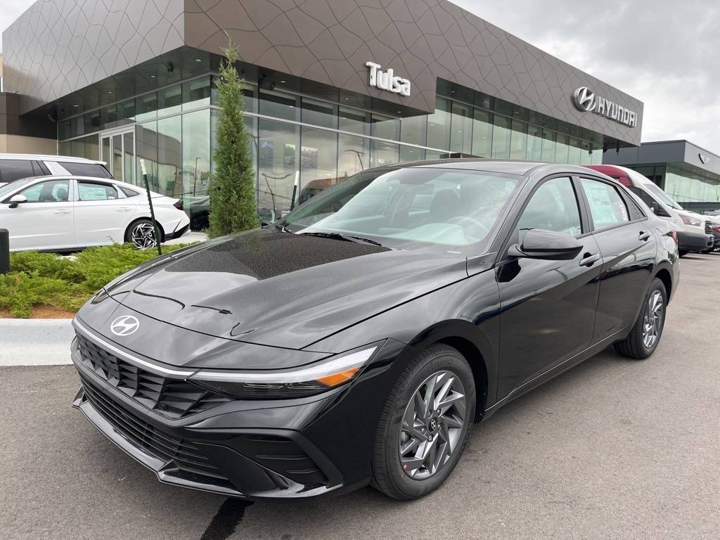 2025 Hyundai Elantra SEL Sport — Sedan — 5,375 mi — Tulsa, OK
