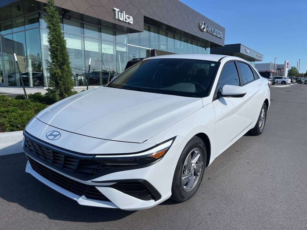 2025 Hyundai Elantra SE — Sedan — 10 mi — Tulsa, OK