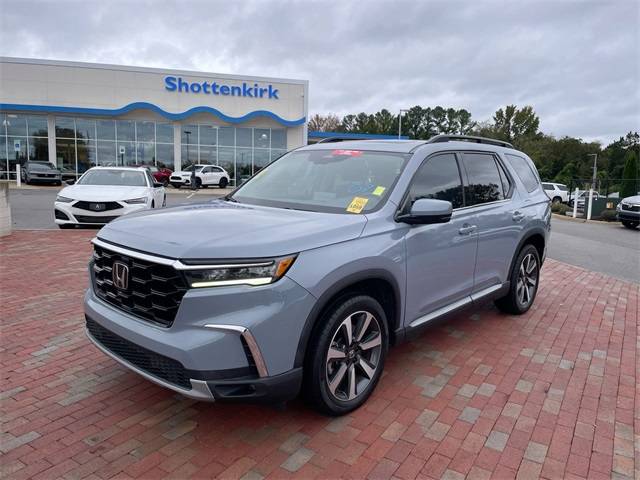2023 Honda Pilot Touring — SUV — 26,753 mi — Huntsville, AL