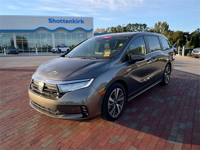 2023 Honda Odyssey Touring — Minivan — 21,902 mi — Huntsville, AL