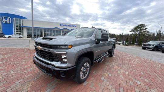 2024 Chevrolet Silverado 2500HD Custom — Pickup Truck — 30,426 mi — Huntsville, AL