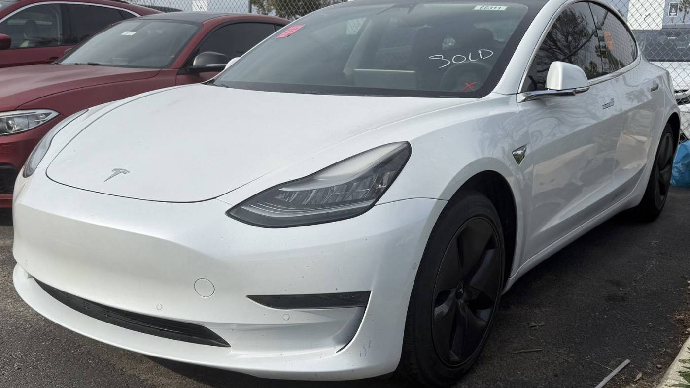 2019 Tesla Model 3 Mid Range — Sedan — 41,250 mi — Fontana, CA