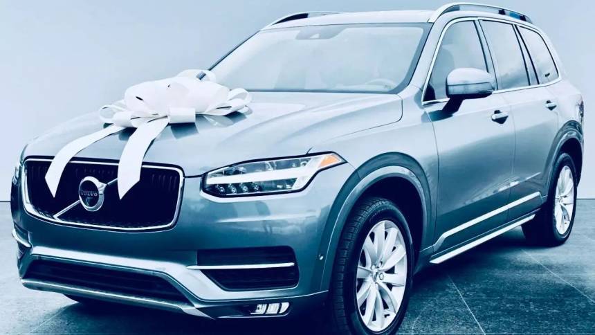 2017 Volvo XC90 Momentum — SUV — 124,330 mi — Indianapolis, IN