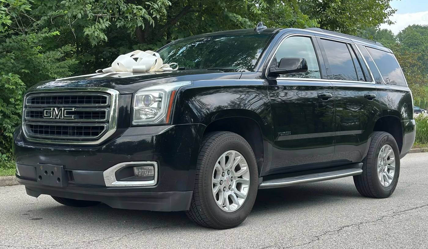 2017 GMC Yukon SLT — SUV — 130,379 mi — Indianapolis, IN
