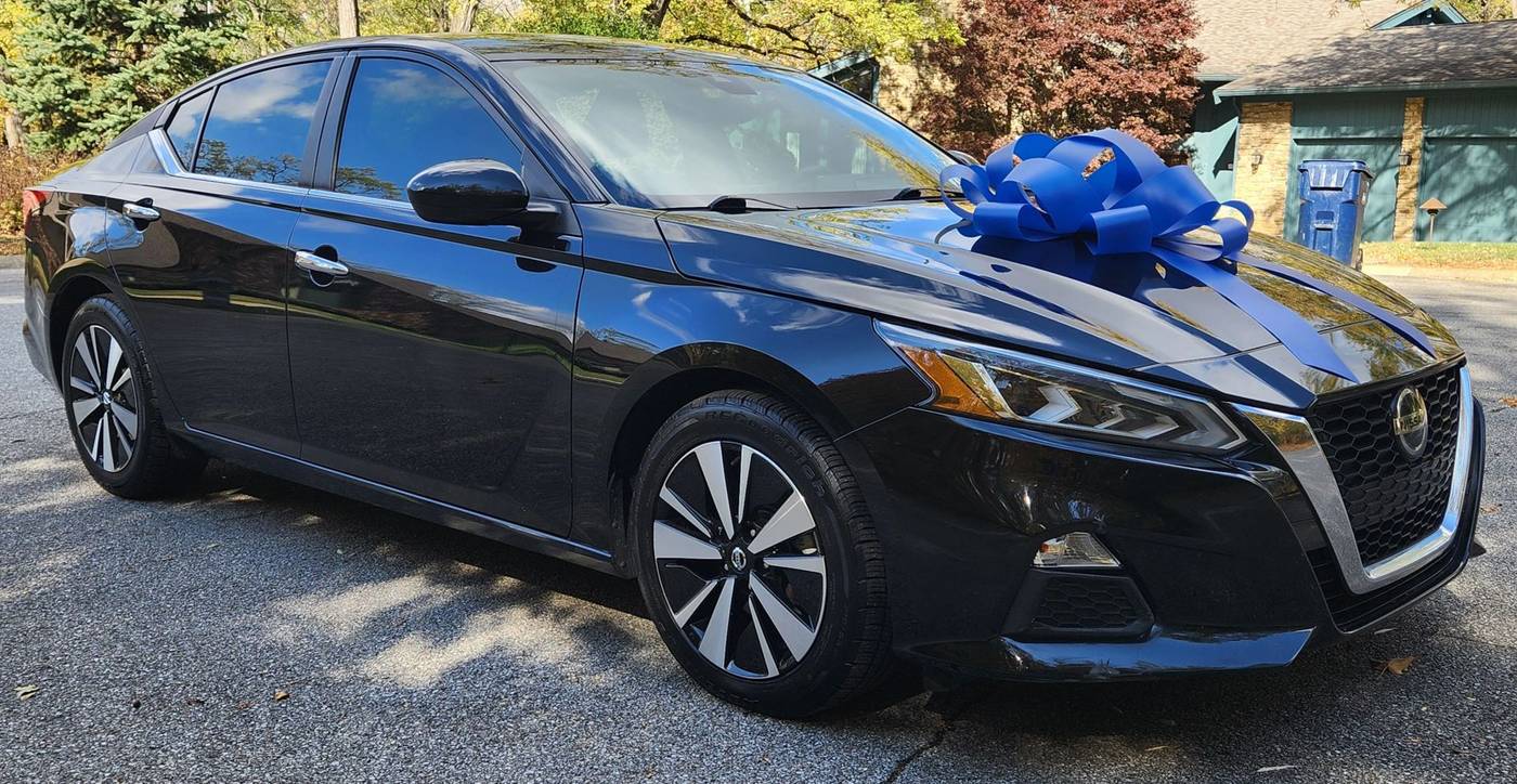 2021 Nissan Altima SV — Sedan — 91,449 mi — Indianapolis, IN