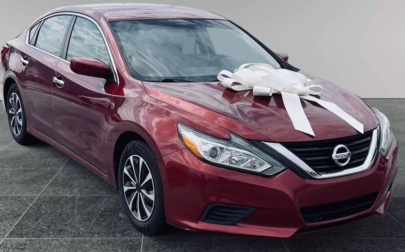 2017 Nissan Altima 2.5 S — Sedan — 125,876 mi — Indianapolis, IN