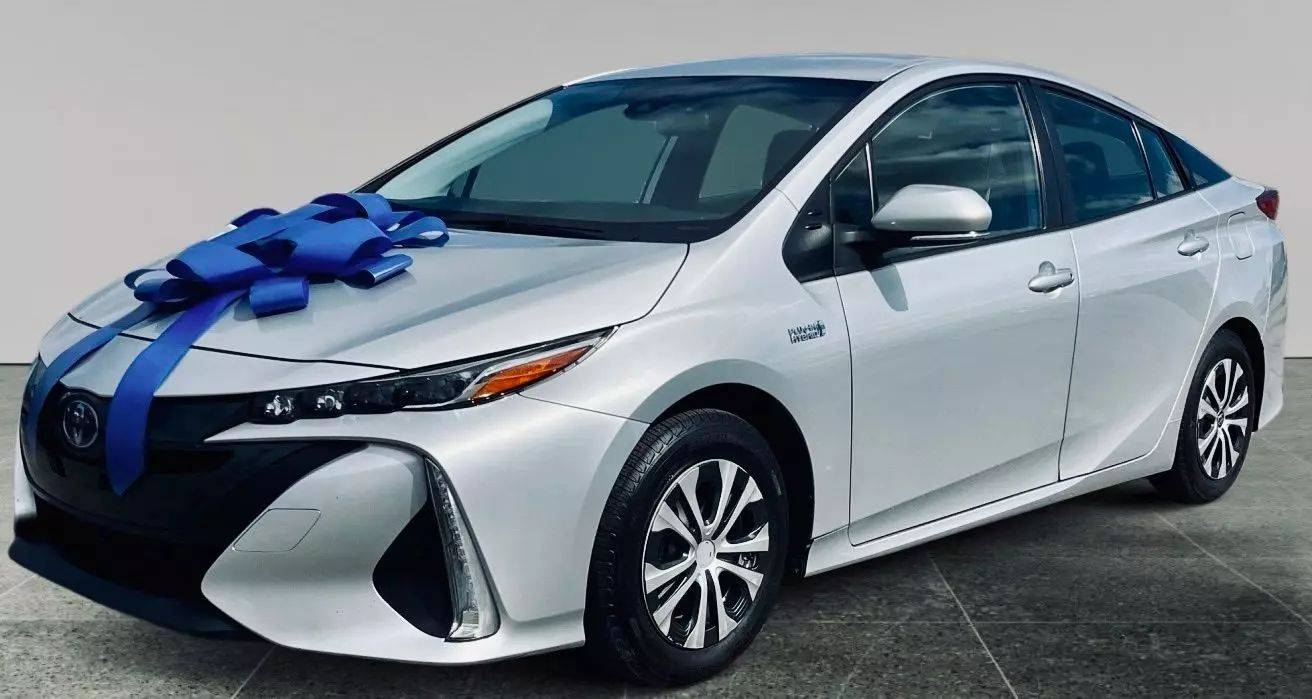 2021 Toyota Prius Prime XLE — Hatchback — 156,037 mi — Indianapolis, IN