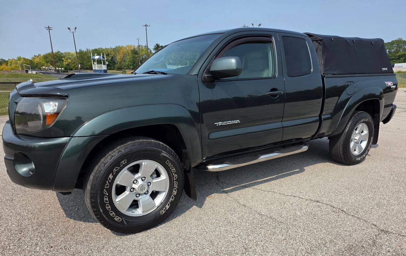 2009 Toyota Tacoma Base — Pickup Truck — 153,936 mi — Indianapolis, IN