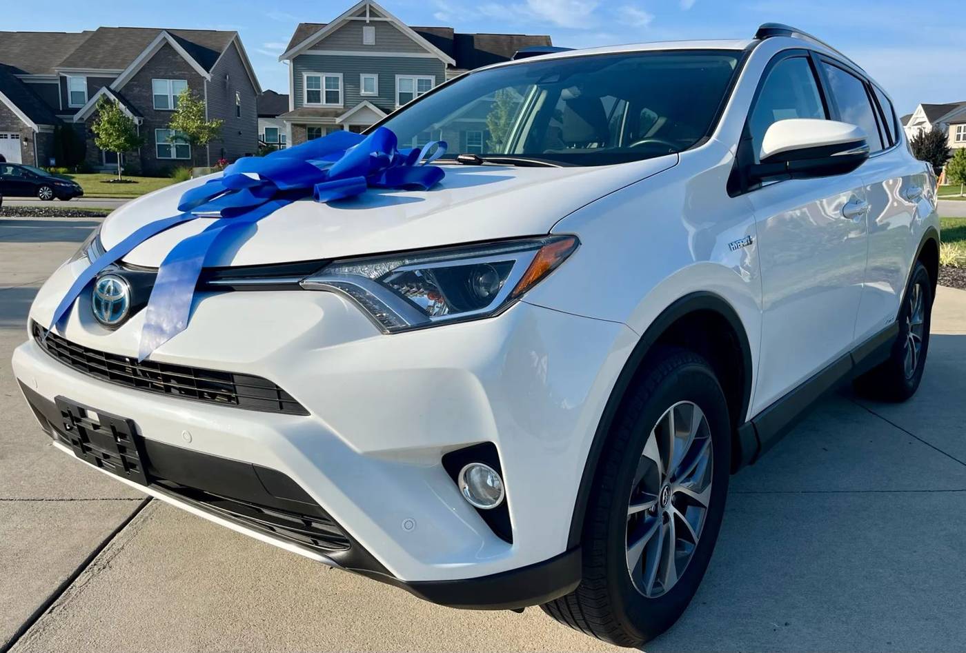 2017 Toyota RAV4 Hybrid XLE — SUV — 83,531 mi — Indianapolis, IN