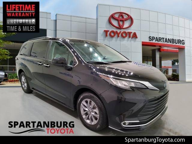 2023 Toyota Sienna XLE — Minivan — 59,636 mi — Spartanburg, SC