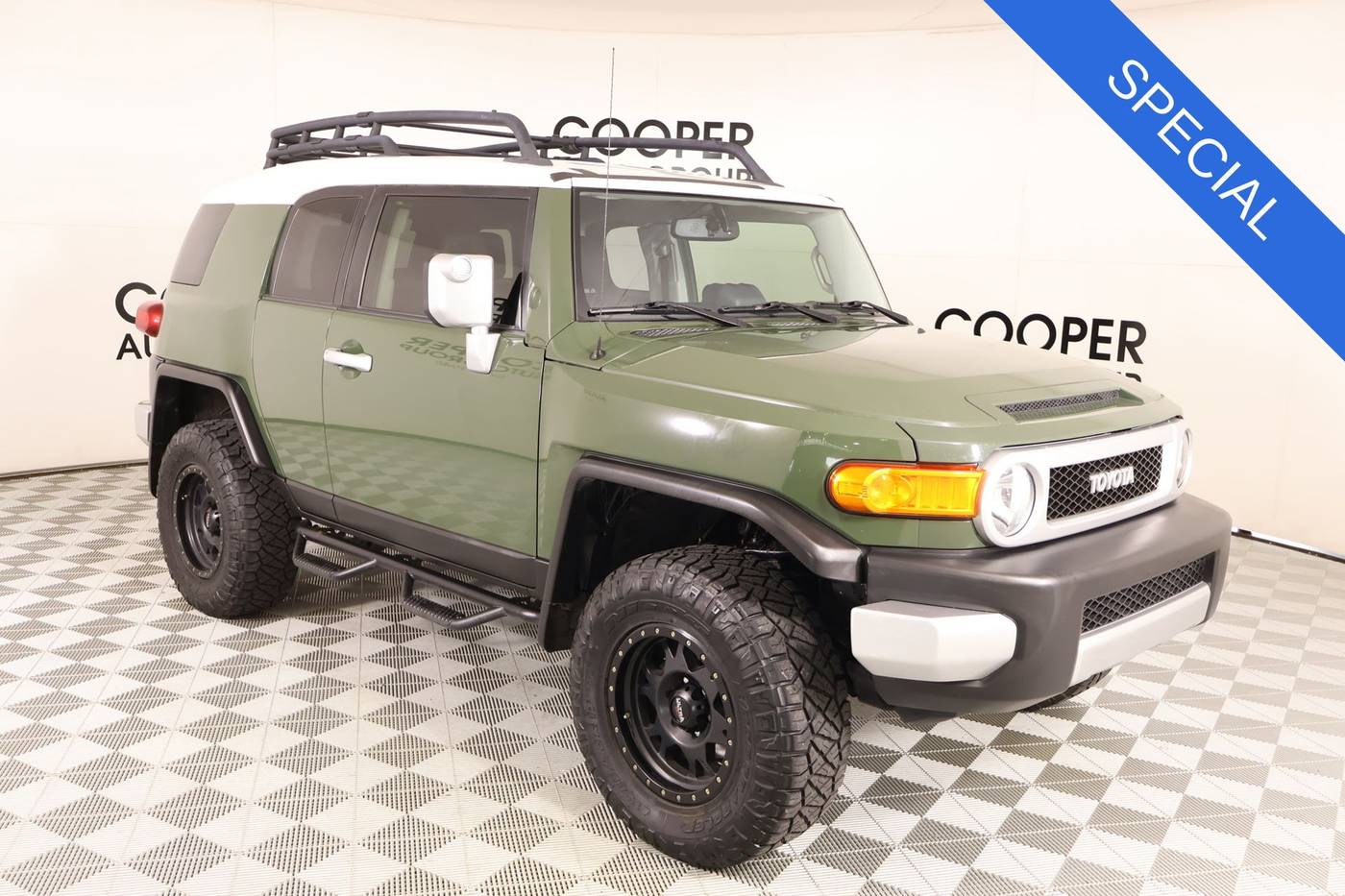 2014 Toyota FJ Cruiser Base