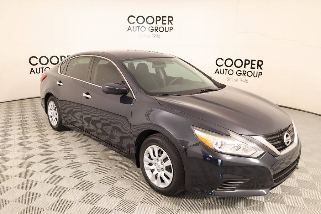 2017 Nissan Altima 2.5 S — Sedan — 66,467 mi — YUKON, OK
