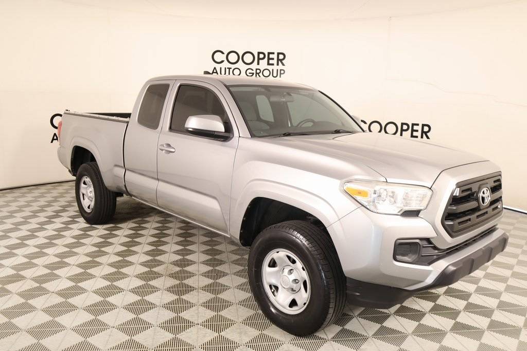 2017 Toyota Tacoma SR5 — Pickup Truck — 80,575 mi — YUKON, OK