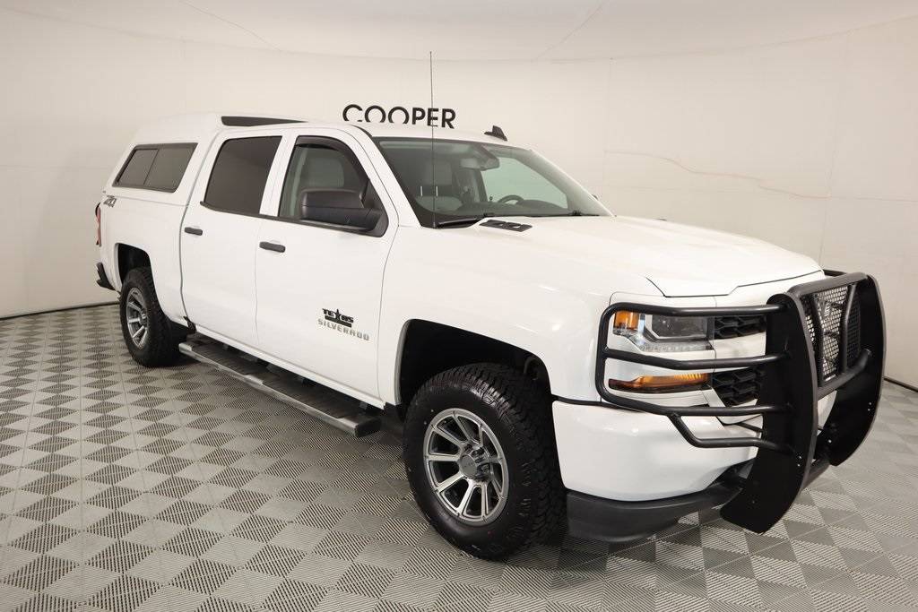 2018 Chevrolet Silverado 1500 Custom — Pickup Truck — 95,468 mi — YUKON, OK