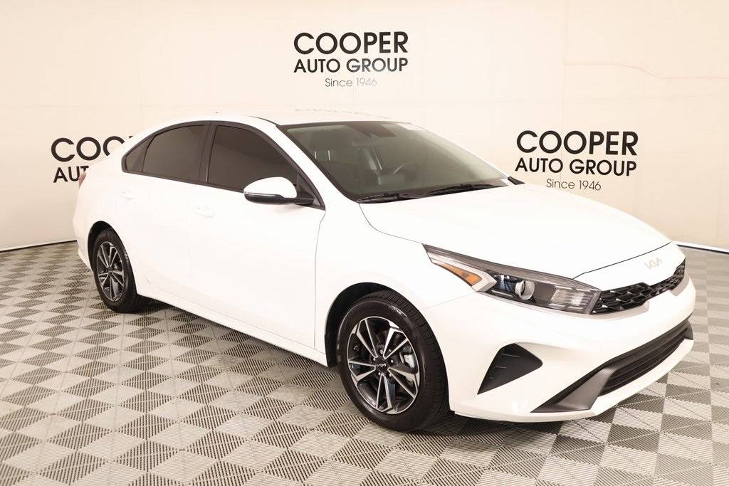 2024 Kia Forte LXS — Sedan — 14,096 mi — YUKON, OK