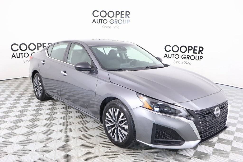 2024 Nissan Altima SV — Sedan — 35,755 mi — YUKON, OK