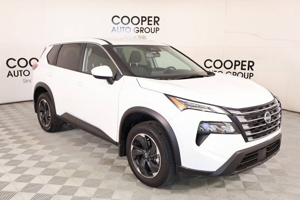 2025 Nissan Rogue SV — SUV — 11,106 mi — YUKON, OK