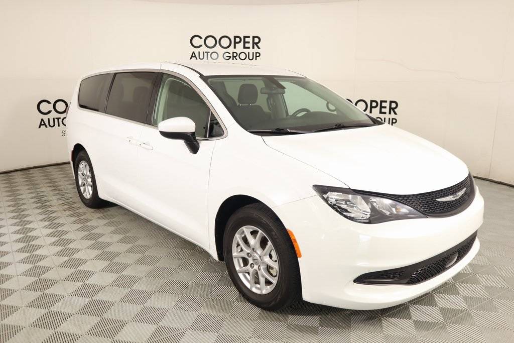 2022 Chrysler Voyager LX — Minivan — 54,888 mi — YUKON, OK