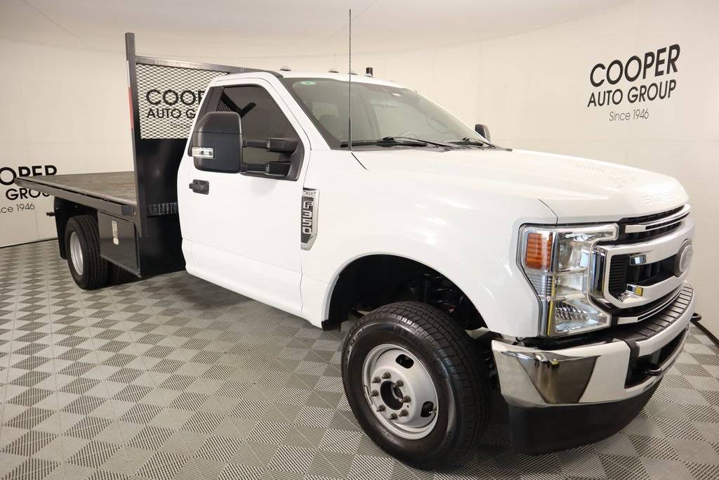 2022 Ford Super Duty F-350 Chassis Cab XLT — Chassis Cab Truck — 18,254 mi — YUKON, OK