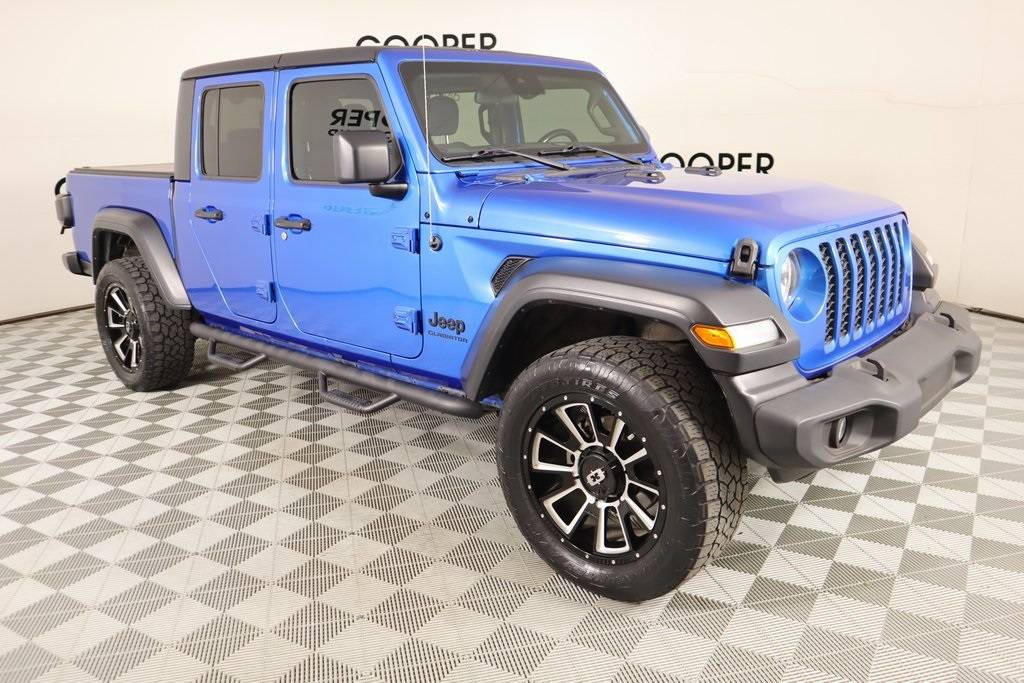 2020 Jeep Gladiator Sport S — Pickup Truck — 55,550 mi — YUKON, OK