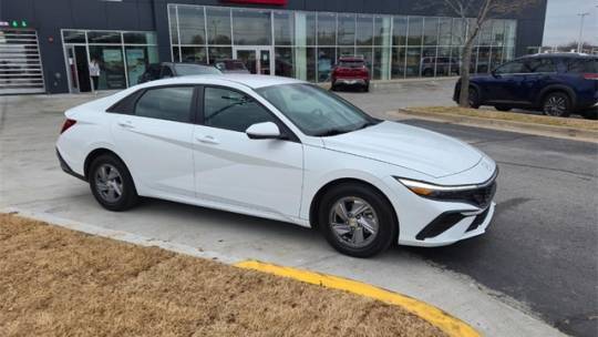 2024 Hyundai Elantra SE — Sedan — 19,209 mi — Tulsa, OK