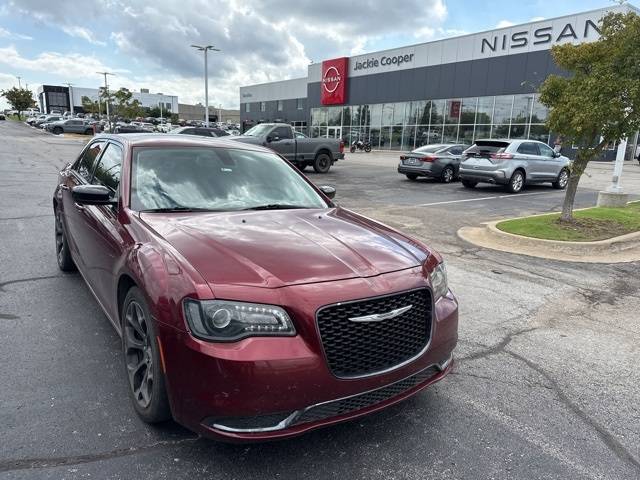 2019 Chrysler 300 Touring — Sedan — 75,042 mi — Tulsa, OK