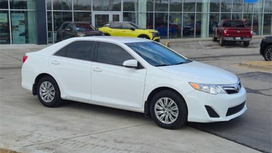 2014 Toyota Camry LE — Sedan — 25,067 mi — Tulsa, OK