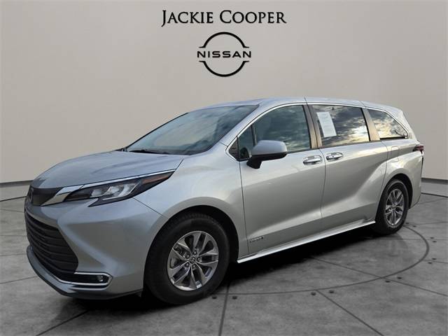 2021 Toyota Sienna XLE — Minivan — 74,142 mi — Tulsa, OK