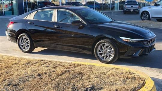 2024 Hyundai Elantra Hybrid Blue — Sedan — 3,186 mi — Tulsa, OK
