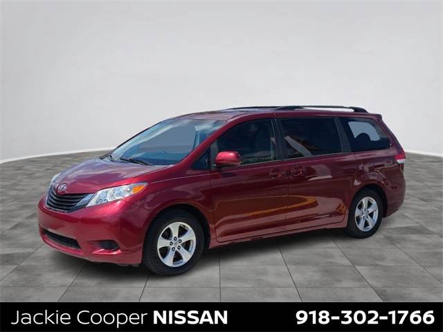 2014 Toyota Sienna LE — Minivan — 212,953 mi — Tulsa, OK