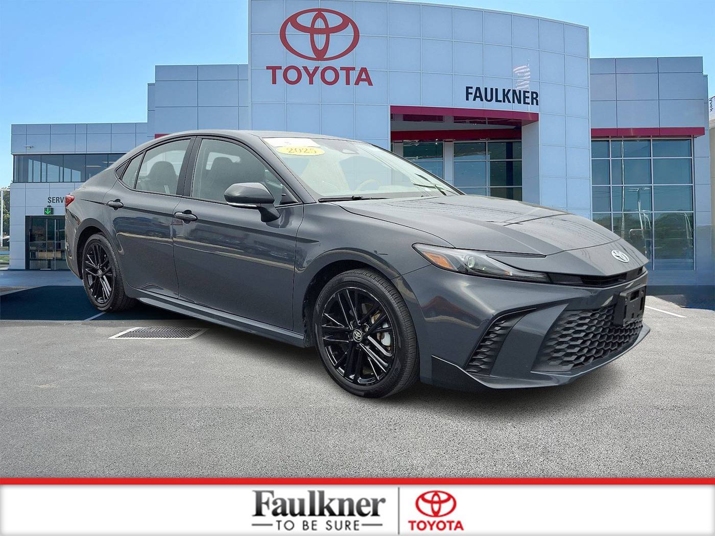 2025 Toyota Camry Hybrid LE — Sedan — 33,584 mi — Harrisburg, PA