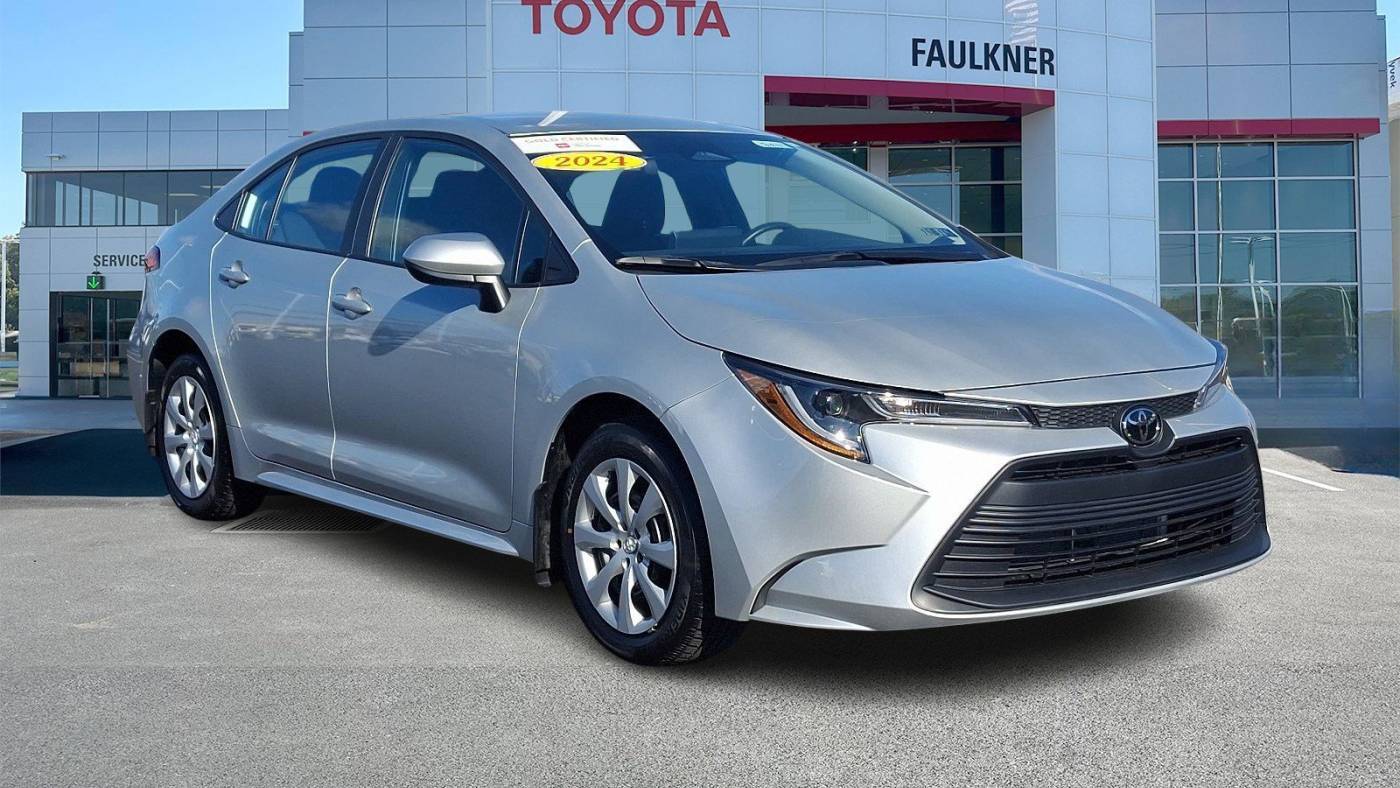 2024 Toyota Corolla LE — Sedan — 1,737 mi — Harrisburg, PA