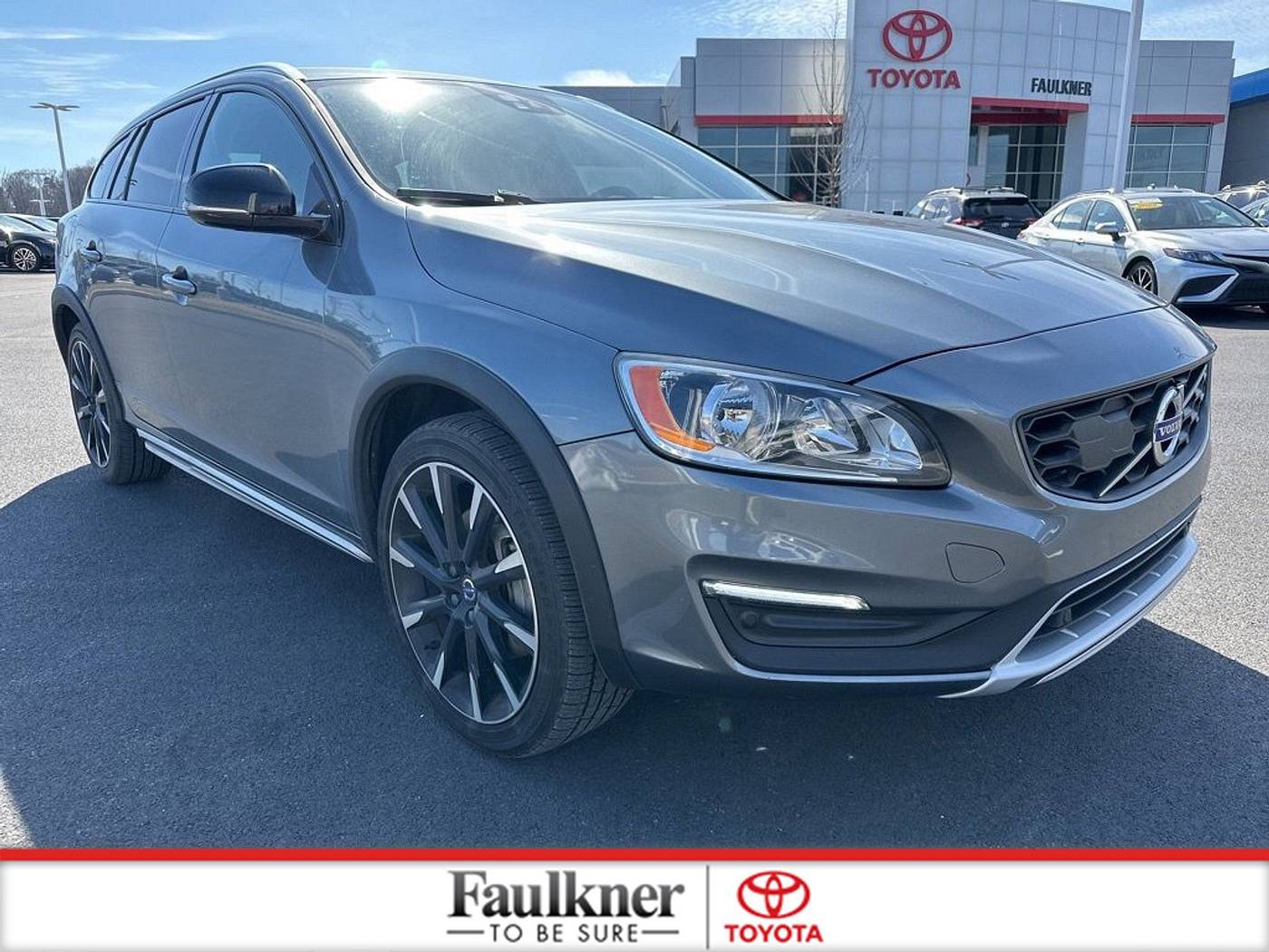2018 Volvo V60 Cross Country T5 — Wagon — 77,000 mi — Harrisburg, PA