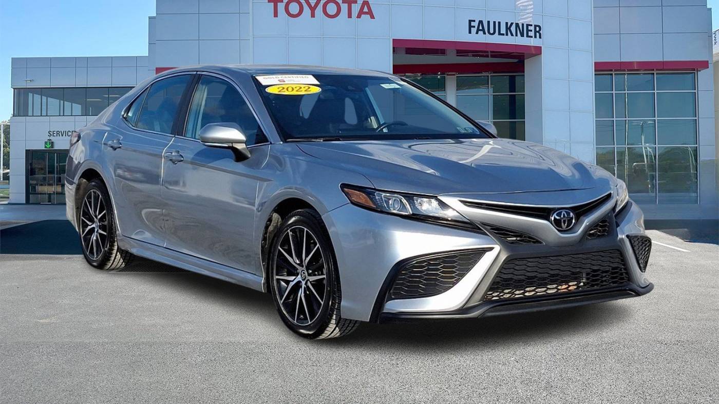 2022 Toyota Camry SE — Sedan — 62,286 mi — Harrisburg, PA